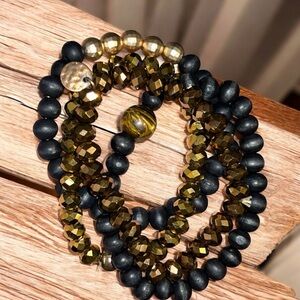 Elegant Black and Gold Beaded Stretch Bracelet Set
